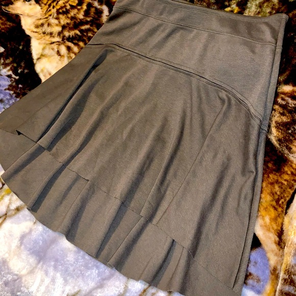 Simply Vera by Vera Wang Olive High Low Skirt Sz M - Picture 1 of 15